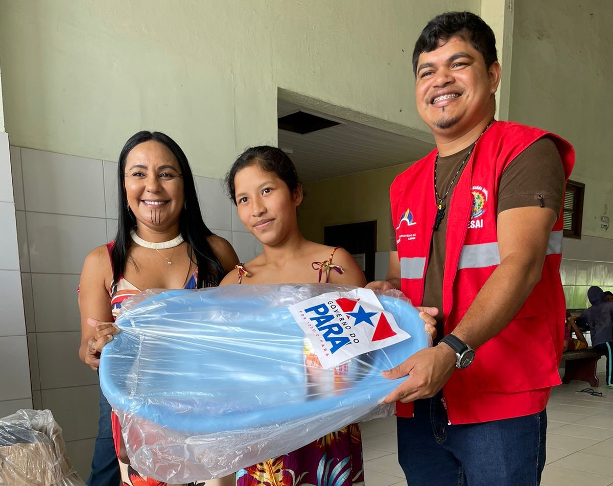 Pacientes da Casai receberam kits de enxovais e cadeiras de rodas.