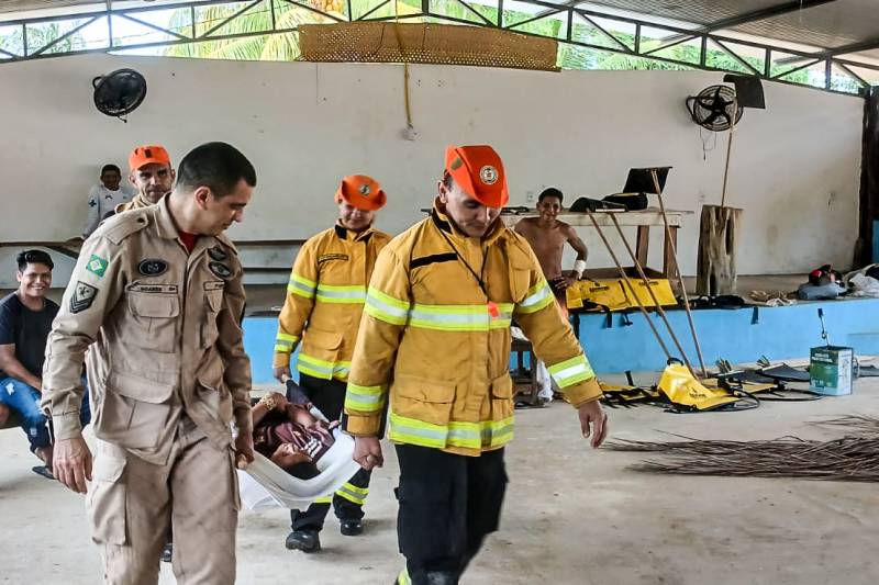 Parceria do Corpo de Bombeiros e Secretaria dos Povos Indígenas qualificou cerca de 30 indígenas para atuação como brigadistas no Alto Tapajós