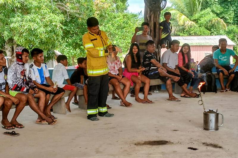 Parceria do Corpo de Bombeiros e Secretaria dos Povos Indígenas qualificou cerca de 30 indígenas para atuação como brigadistas no Alto Tapajós