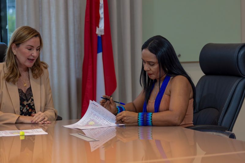 Vice-governadora Hana Ghassan e secretária Puyr Tembé.