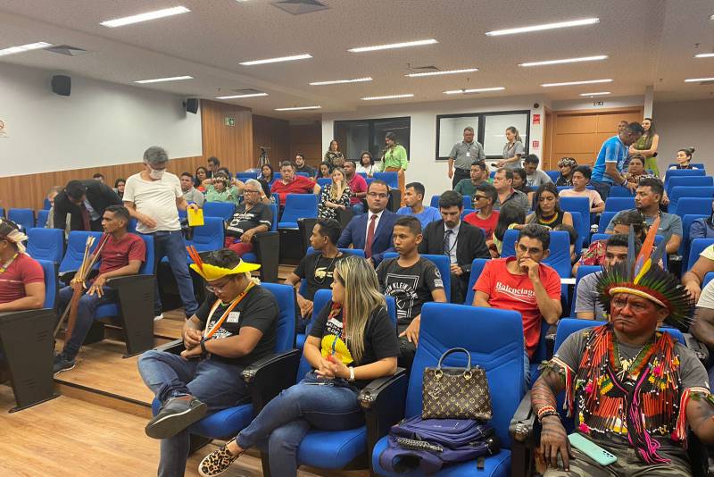 Lideranças indígenas e quilombolas participaram da reunião