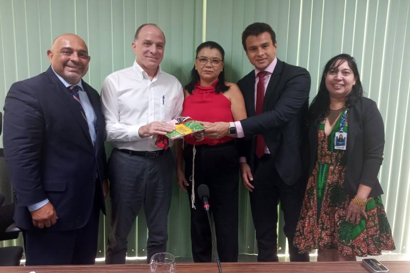 Estado apresenta políticas de direitos humanos para delegação dos Estados Unidos