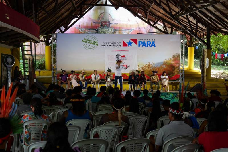 Diálogos Amazônicos